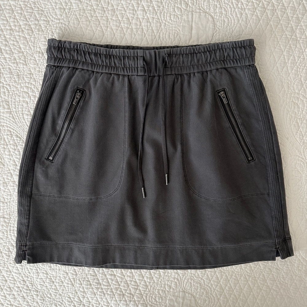 Athleta Farallon Charcoal Gray Mini Skirt Women’s Size 0